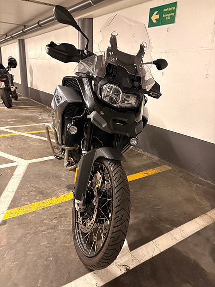 BMW F 850 GS Adventure 2 of 9