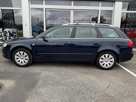 Audi A4 4 of 25