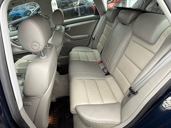 Audi A4 16 of 25