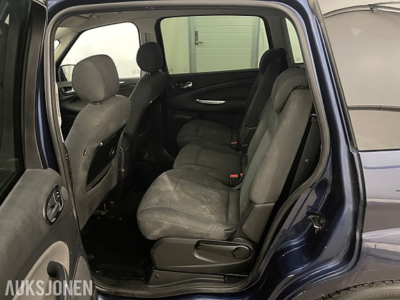 Ford S-MAX 23 of 30