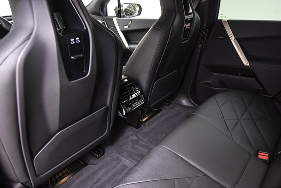 BMW iX 7 of 20
