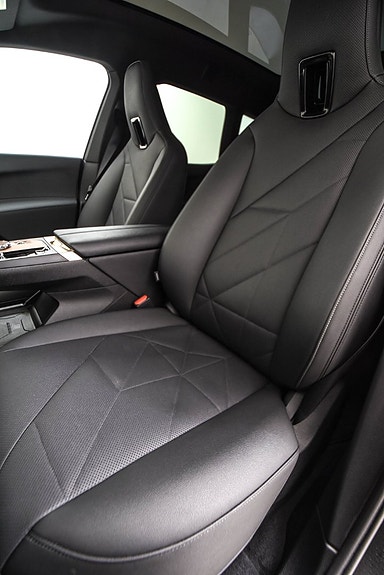 BMW iX 6 of 20