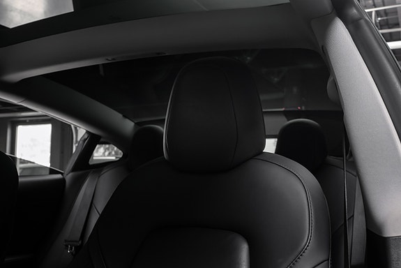 Tesla Model 3 27 of 30