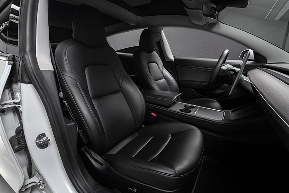 Tesla Model 3 28 of 30
