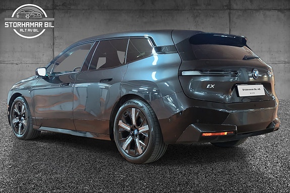 BMW iX 7 of 30