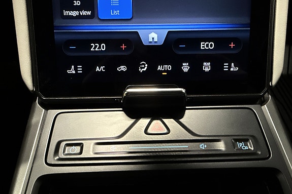Ford Explorer 26 of 30