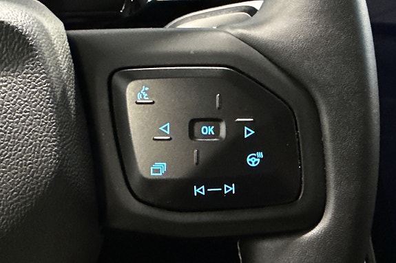 Ford Explorer 20 of 30