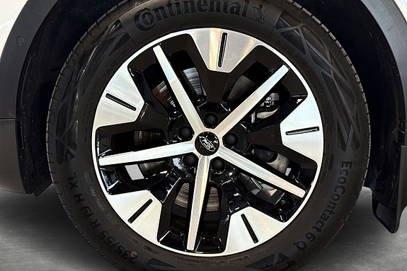 Ford Explorer 9 of 30