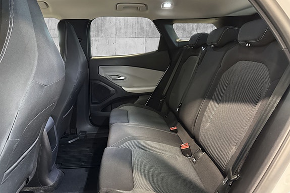 Ford Explorer 15 of 30