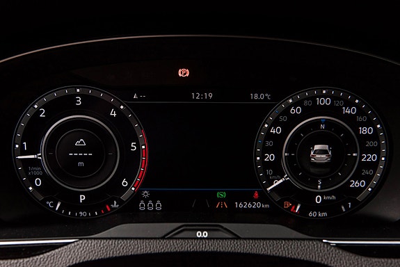 Volkswagen Passat Alltrack 18 of 27
