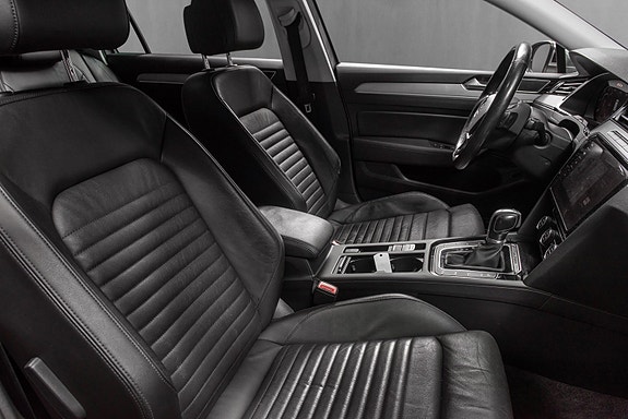 Volkswagen Passat Alltrack 26 of 27