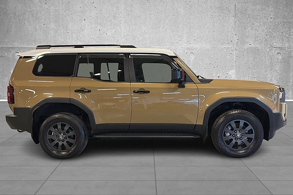 Toyota Land Cruiser 6 of 22