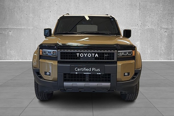 Toyota Land Cruiser 8 of 22