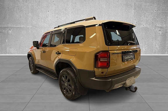 Toyota Land Cruiser 3 of 22