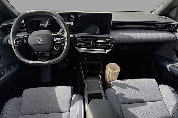 Renault 4 E-Tech 13 of 27