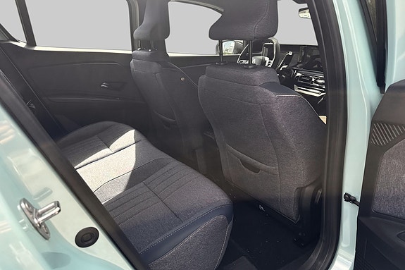 Renault 4 E-Tech 12 of 27