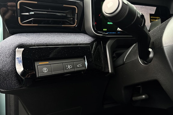 Renault 4 E-Tech 25 of 27