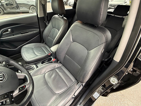 Kia Rio 9 of 25