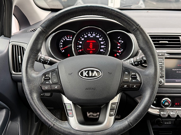 Kia Rio 12 of 25