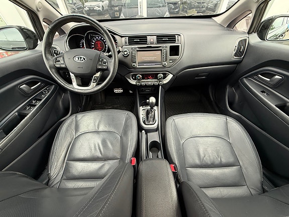 Kia Rio 7 of 25