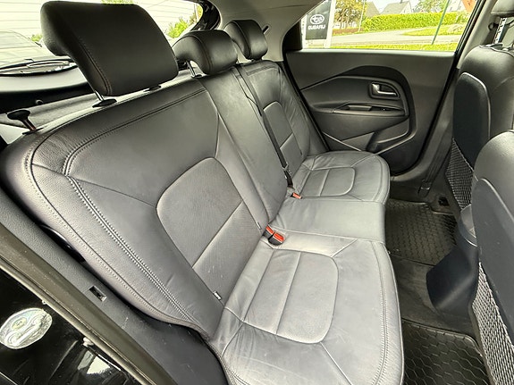 Kia Rio 11 of 25