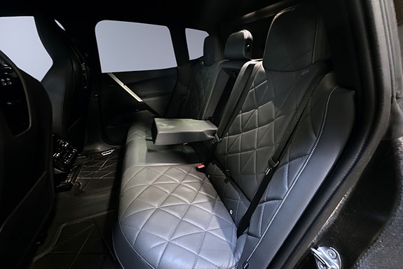 BMW iX 21 of 30