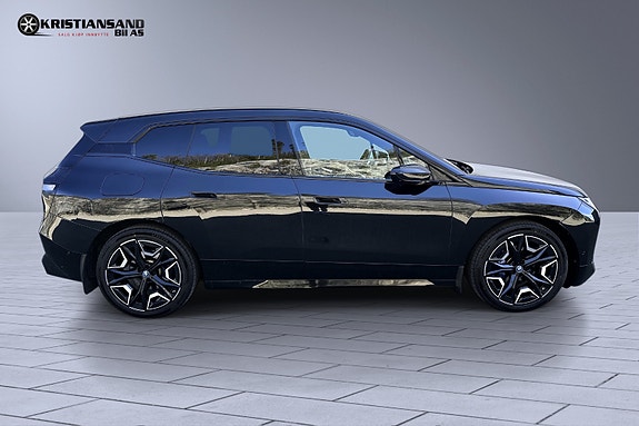 BMW iX 6 of 30