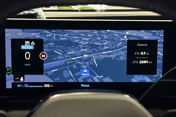 Renault Megane E-Tech 19 of 28