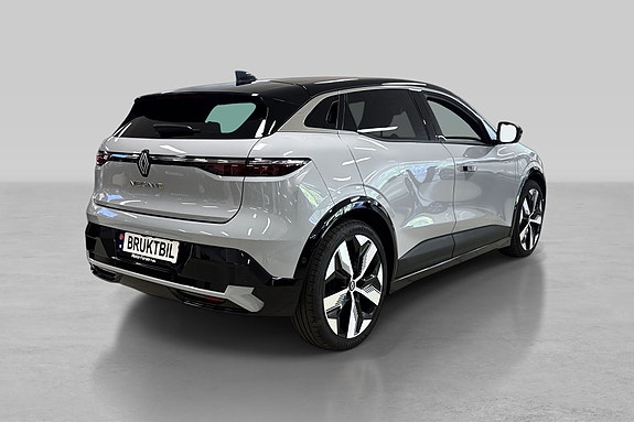 Renault Megane E-Tech 5 of 28