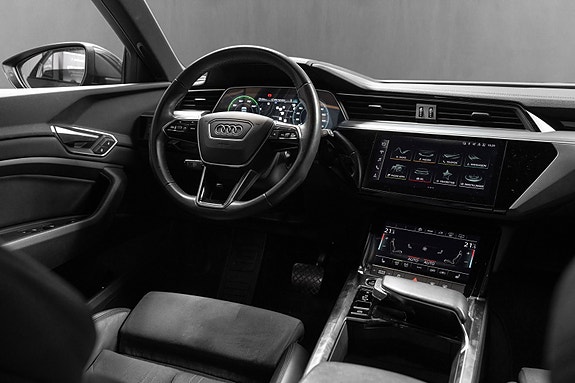 Audi e-tron 15 of 27