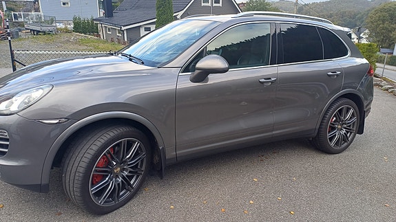 Porsche Cayenne 6 of 29