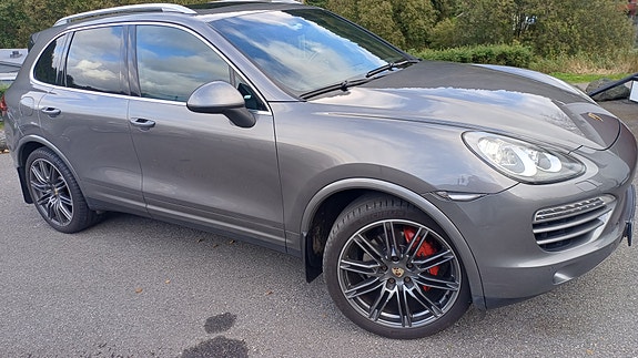Porsche Cayenne 7 of 29