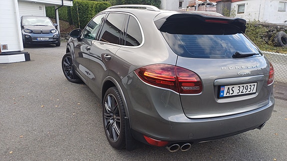 Porsche Cayenne 5 of 29