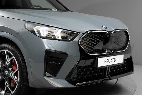 BMW iX2 10 of 30