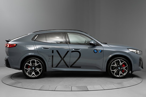 BMW iX2 5 of 30