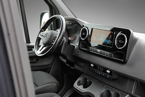 Mercedes-Benz Sprinter 7 of 25
