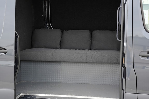 Mercedes-Benz Sprinter 20 of 25