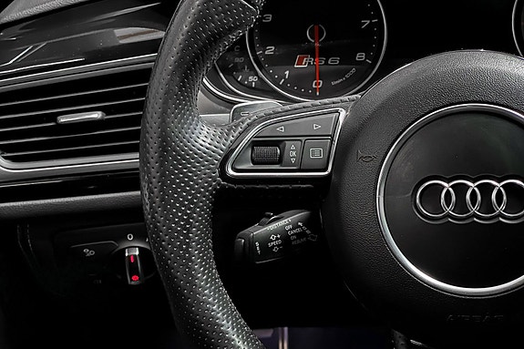 Audi RS6 25 of 30