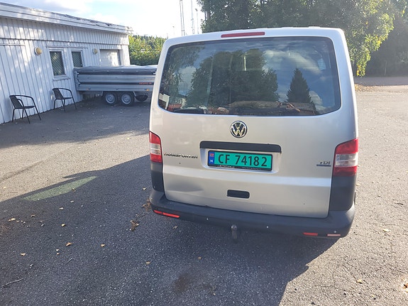Volkswagen Transporter 5 of 17