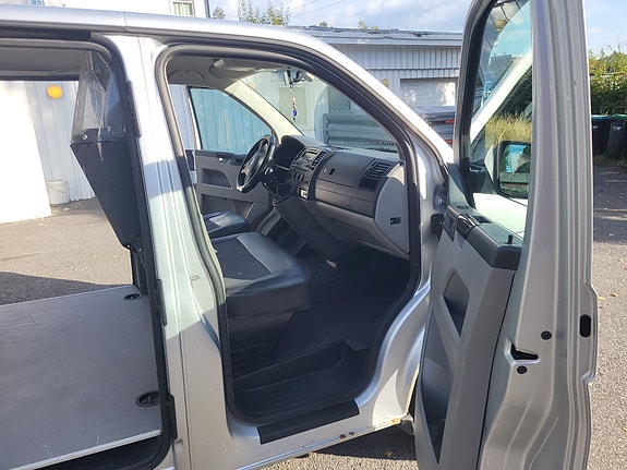 Volkswagen Transporter 16 of 17
