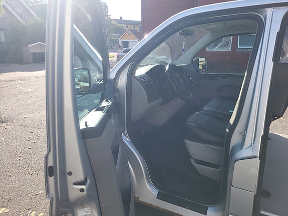 Volkswagen Transporter 15 of 17