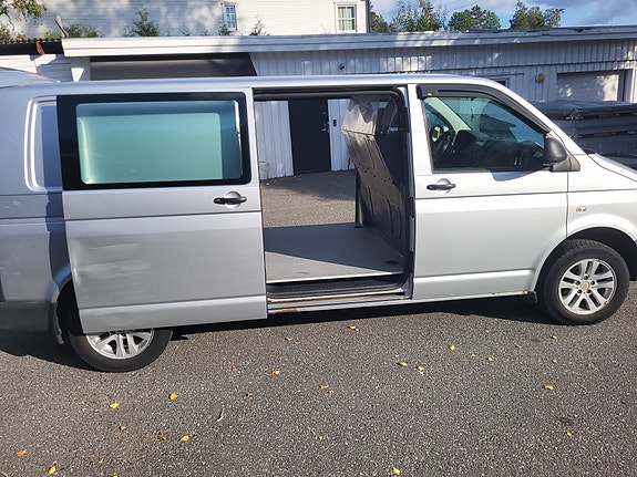 Volkswagen Transporter 12 of 17