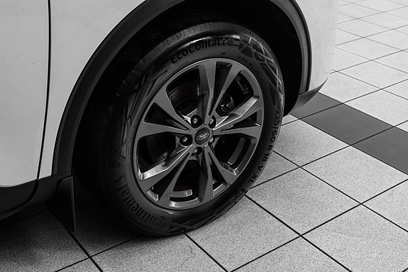 Ford Kuga 9 of 24