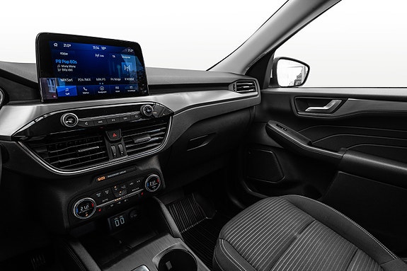 Ford Kuga 11 of 24