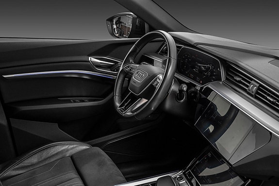 Audi Q8 e-tron 15 of 30
