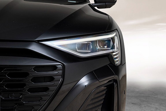 Audi Q8 e-tron 5 of 30