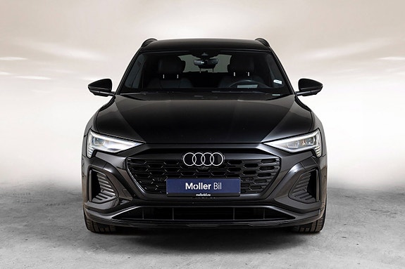 Audi Q8 e-tron 4 of 30
