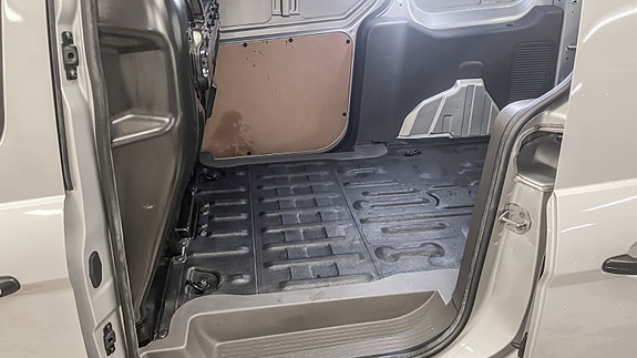 Ford Transit Connect 19 of 25