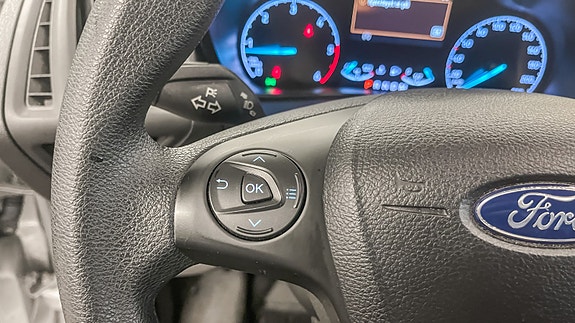 Ford Transit Connect 13 of 25
