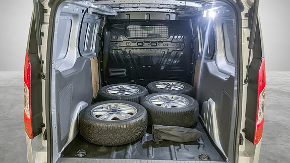 Ford Transit Connect 22 of 25